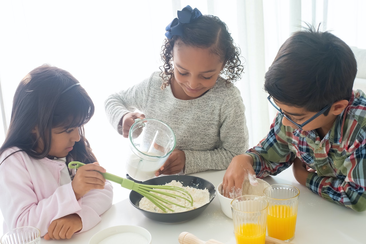Kids Christmas Baking